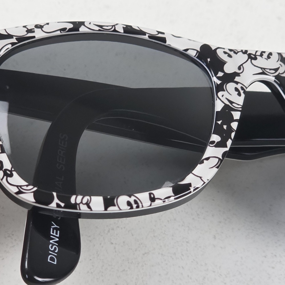Ray-Ban RB2140 Wayfarer Sunglasses Mens Black Gray Disney Made Italy 1130/71 - Picture 13 of 16